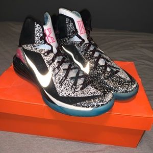 Nike Hyperdunk 2014 Kyrie Irving Notebook PE Sz 13